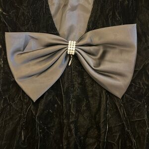 Vintage Glam Late Edition Velvet Plunge Bow Back Cocktail Dress Women Size 6‎